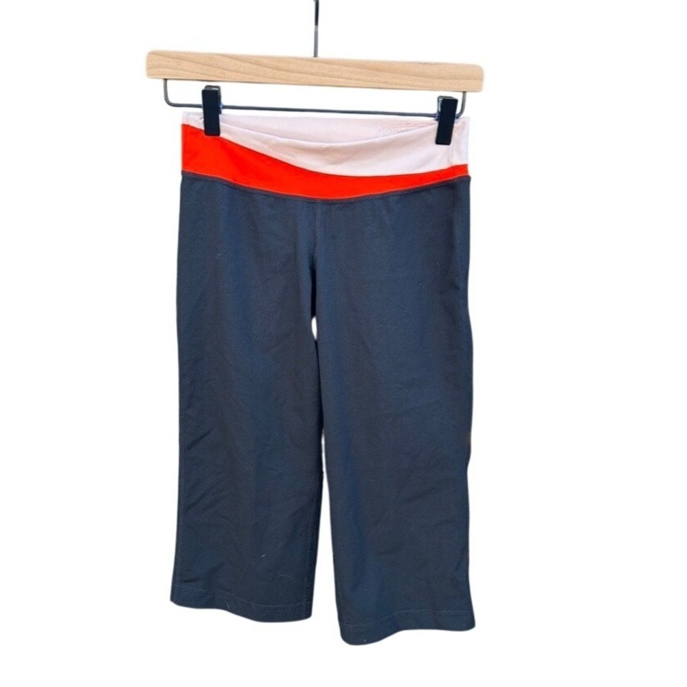 Patagonia Womens XS Gray Red Pink Fold Over Waistband‎ Capri Leggings 55770SP13